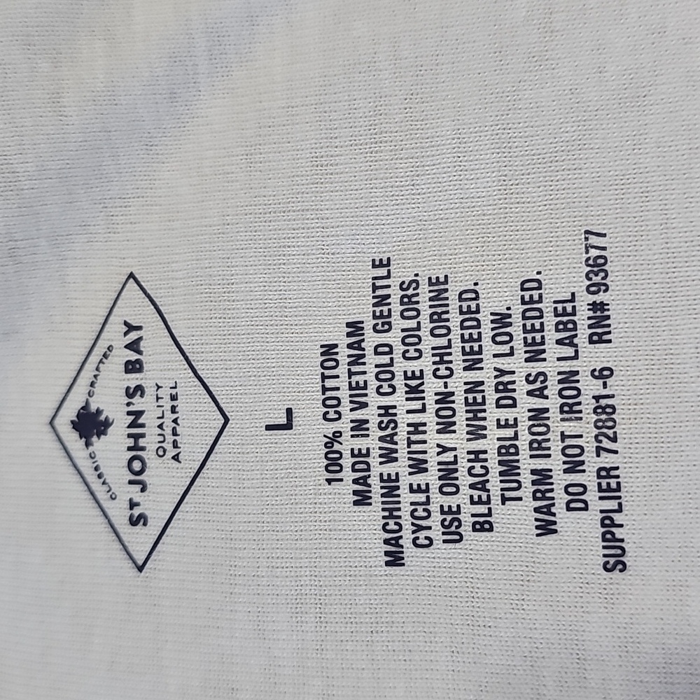 3 for $20 🤍 NEW St. John's Bay White Long Sleeve Crew Neck Tee - L - Picture 3 of 4